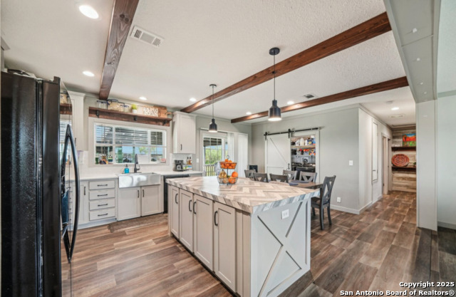 Listing photo id 12 for 788 County Rd 429
