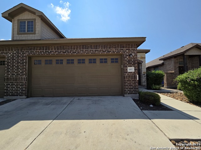 Details for 697 Creekside Circle, New Braunfels, TX 78130