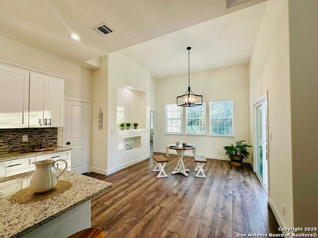 Image 15 of 34 For 1064 Overbrook Ln