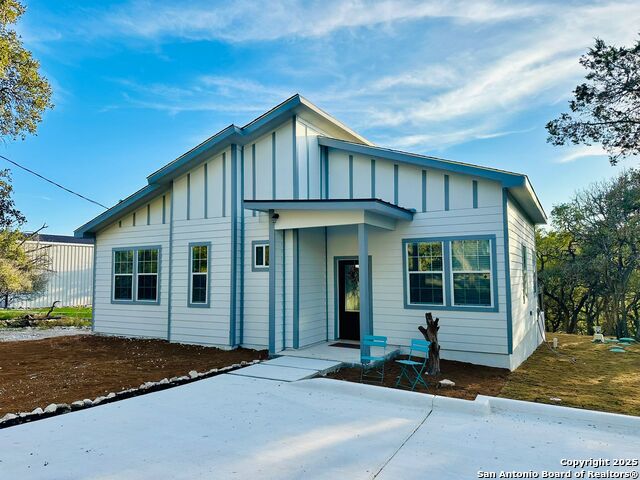 Image 2 of 34 For 1064 Overbrook Ln