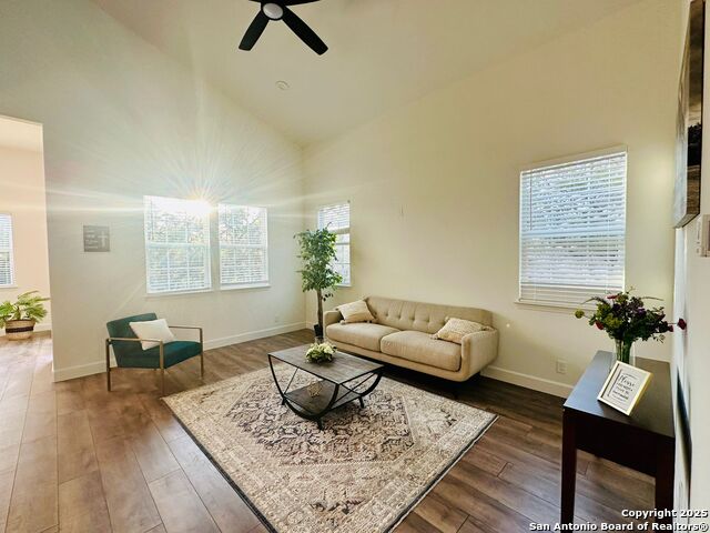 Image 6 of 34 For 1064 Overbrook Ln