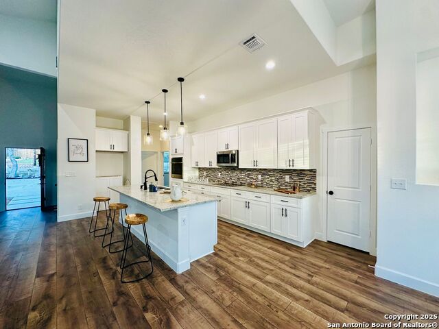 Image 8 of 34 For 1064 Overbrook Ln