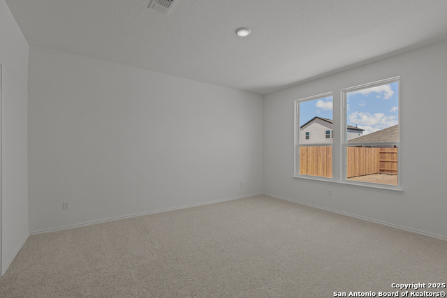 Image 24 of 32 For 928 Heartseed Avenue