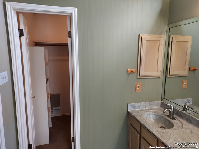 Image 17 of 19 For 5854 Spring Cabin