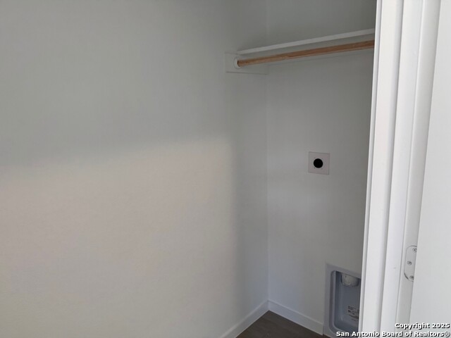 Image 4 of 18 For 1527 Silver Creek