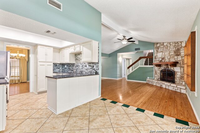 Image 9 of 39 For 7522 Frenchton St.