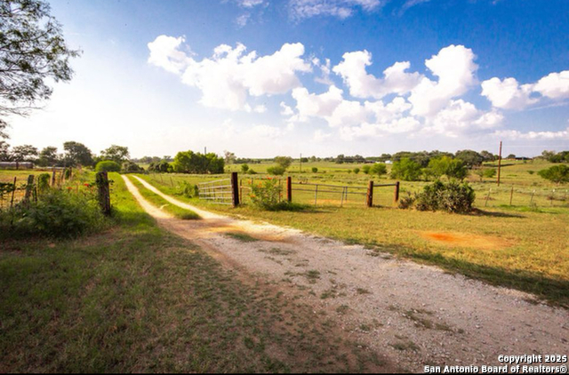 Image 18 of 21 For 1227 County Road 104