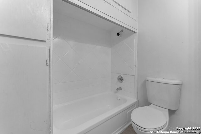 Image 25 of 30 For 402 Ada  1