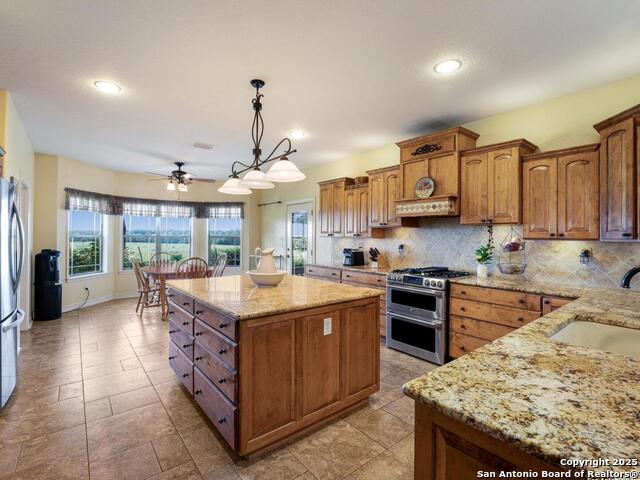 Image 11 of 30 For 205 Whispering Oaks