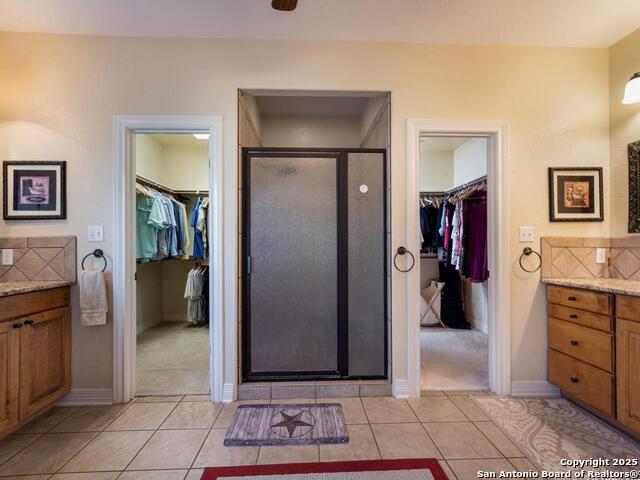 Image 16 of 30 For 205 Whispering Oaks