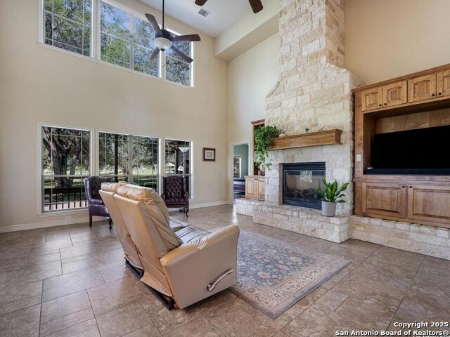 Image 5 of 30 For 205 Whispering Oaks