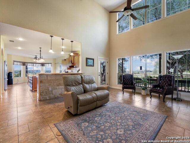 Image 7 of 30 For 205 Whispering Oaks