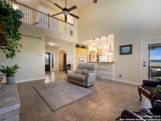 Image 8 of 30 For 205 Whispering Oaks