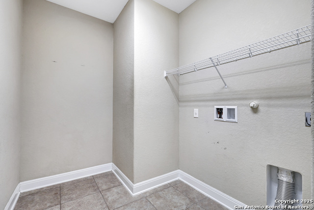 Image 17 of 27 For 237 Fritz Way