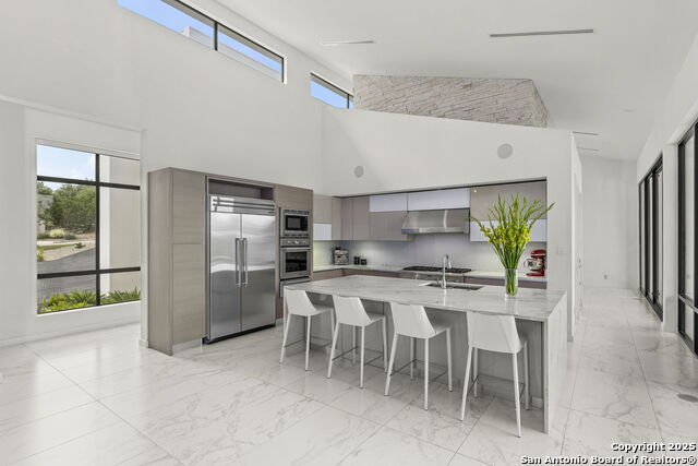 Listing photo id 9 for 1110 Marchesi
