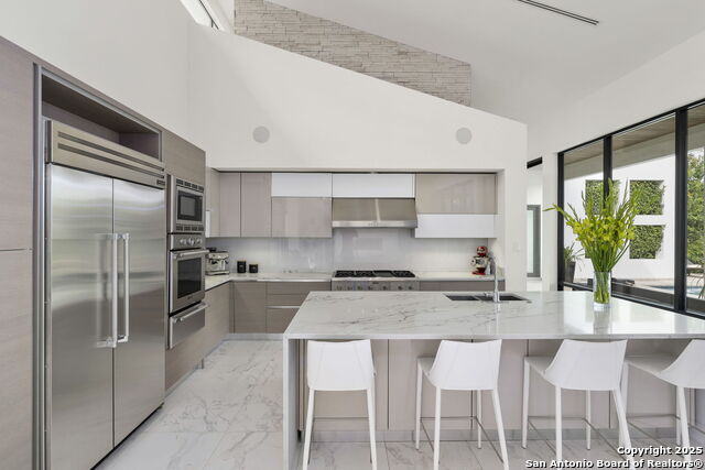 Listing photo id 10 for 1110 Marchesi