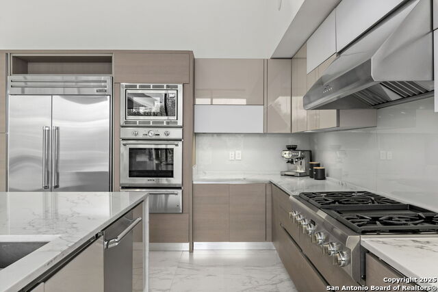 Listing photo id 11 for 1110 Marchesi