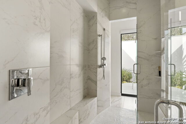 Listing photo id 20 for 1110 Marchesi