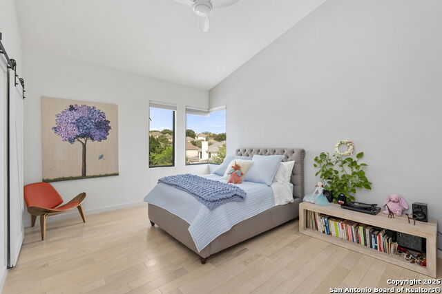 Listing photo id 32 for 1110 Marchesi