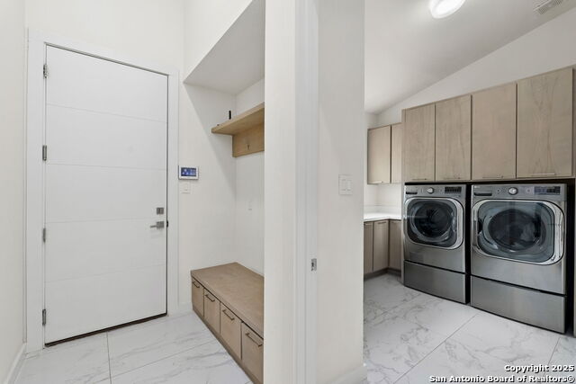 Listing photo id 35 for 1110 Marchesi