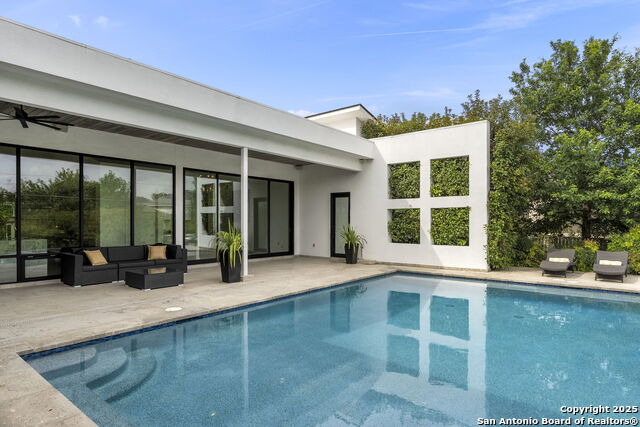 Listing photo id 38 for 1110 Marchesi