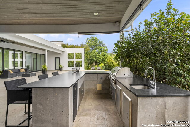 Listing photo id 40 for 1110 Marchesi