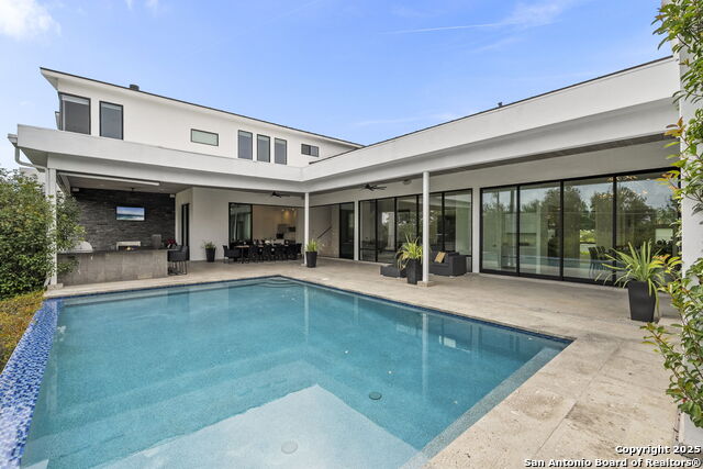 Listing photo id 41 for 1110 Marchesi