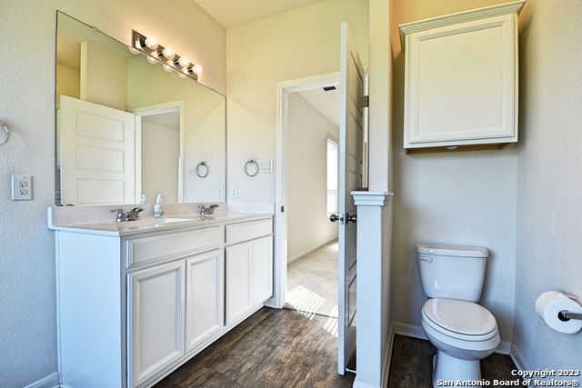 Listing photo id 9 for 588 Agave Flats Dr