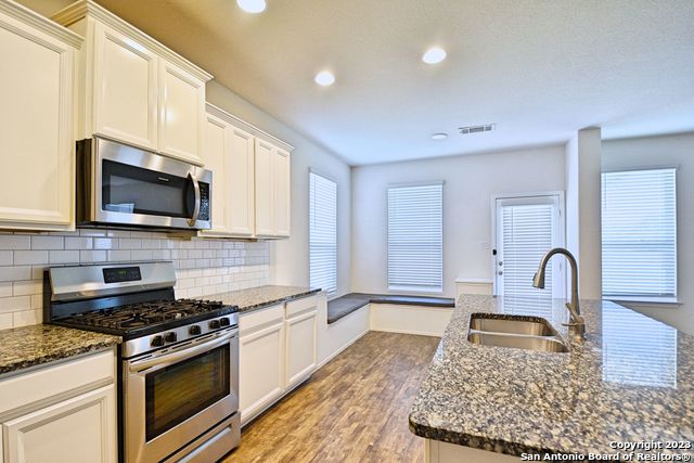 Listing photo id 18 for 588 Agave Flats Dr