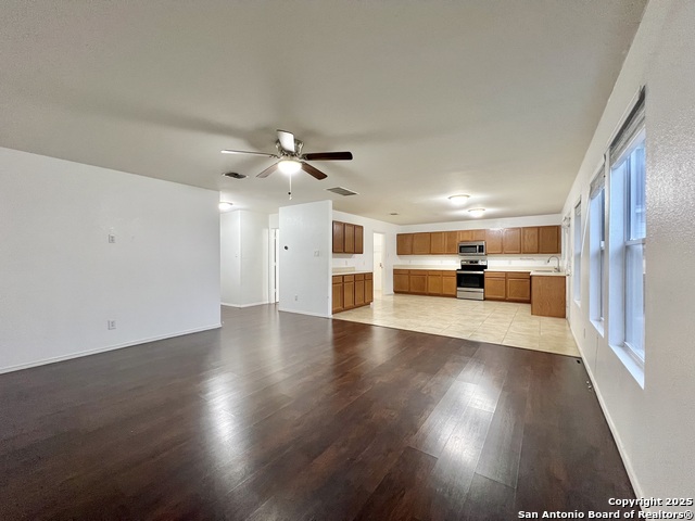 Image 9 of 36 For 24707 Corral Gabble