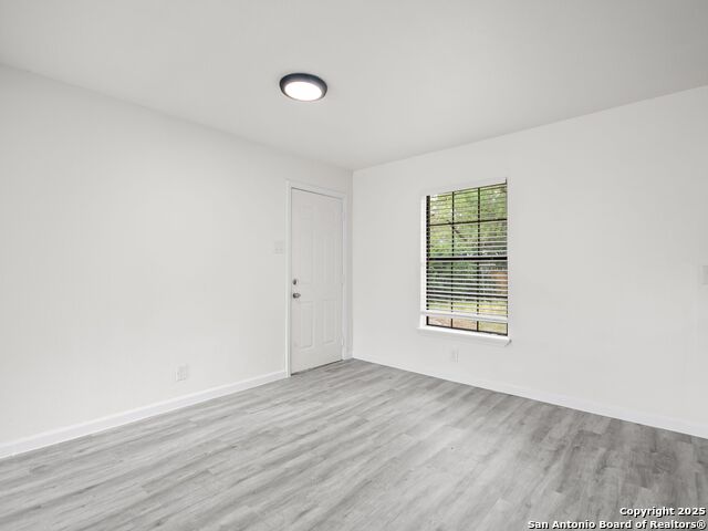 Image 8 of 19 For 5415 Stonybrook Drive