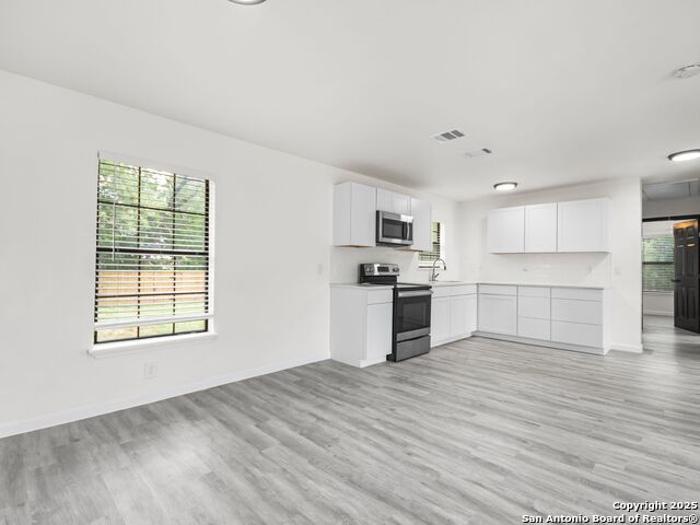 Image 9 of 19 For 5415 Stonybrook Drive