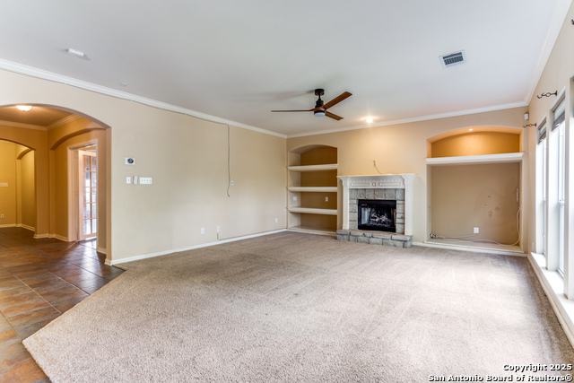 Listing photo id 5 for 15603 Luna Ridge