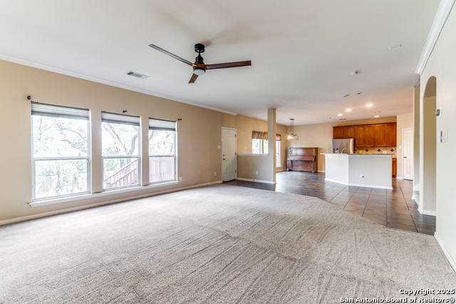 Listing photo id 7 for 15603 Luna Ridge