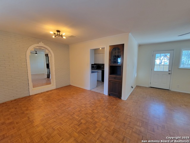 Listing photo id 3 for 10314 Willowick