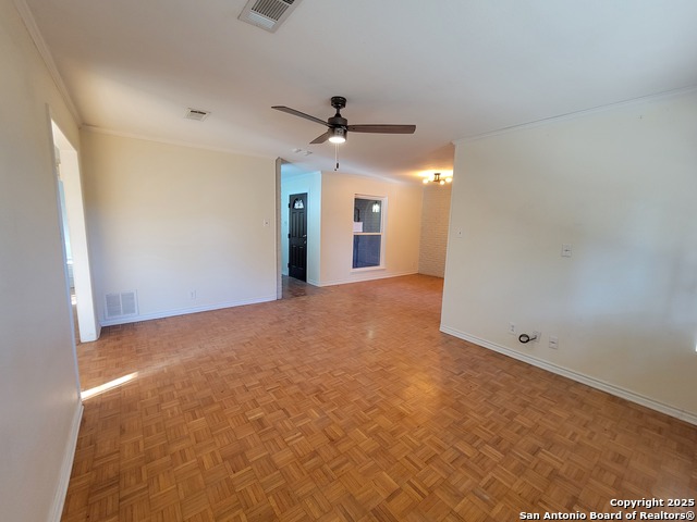 Listing photo id 4 for 10314 Willowick