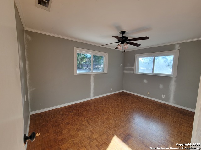 Listing photo id 5 for 10314 Willowick