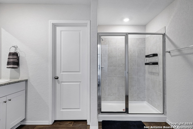 Listing photo id 15 for 3446 Angus Xing