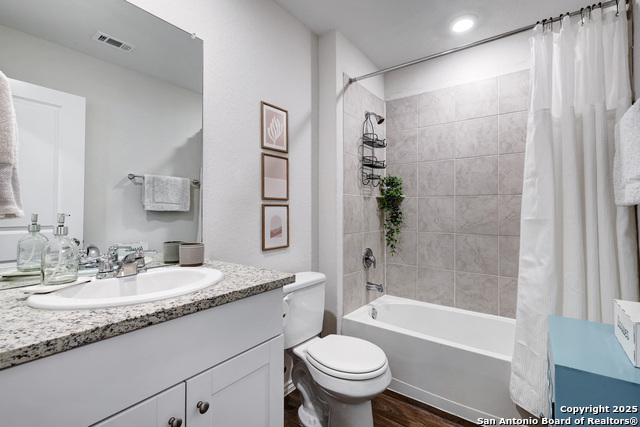 Listing photo id 19 for 3446 Angus Xing