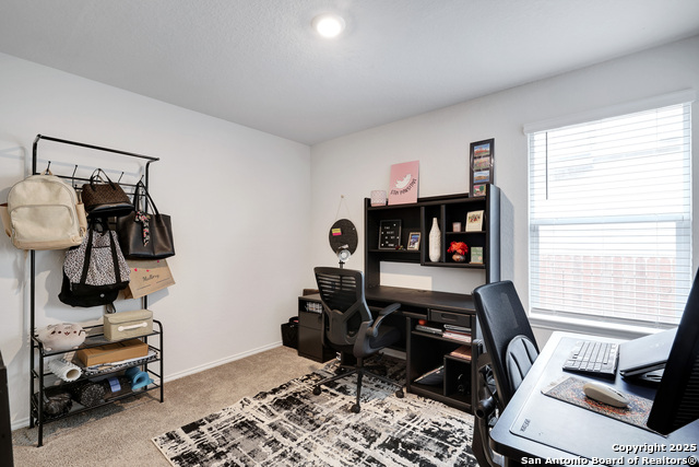 Listing photo id 20 for 3446 Angus Xing