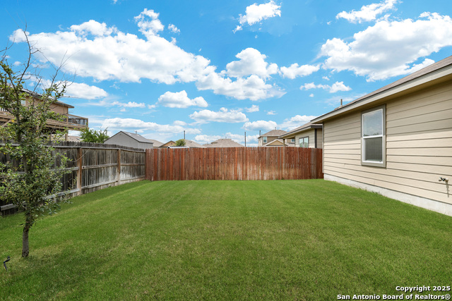 Listing photo id 24 for 3446 Angus Xing