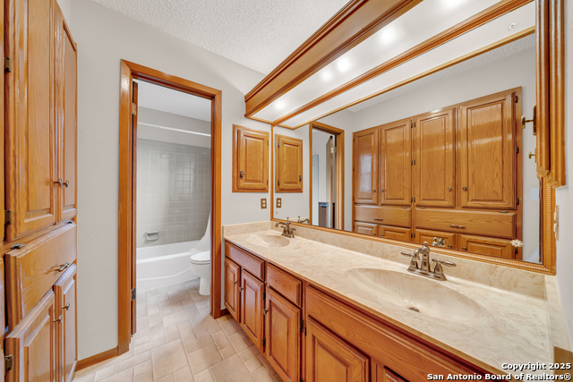 Image 21 of 40 For 4510 White Elm Woods