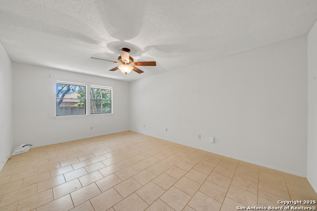 Image 23 of 40 For 4510 White Elm Woods