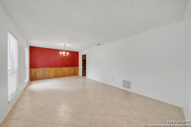 Image 6 of 40 For 4510 White Elm Woods