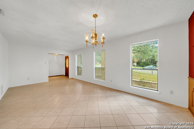Image 8 of 40 For 4510 White Elm Woods
