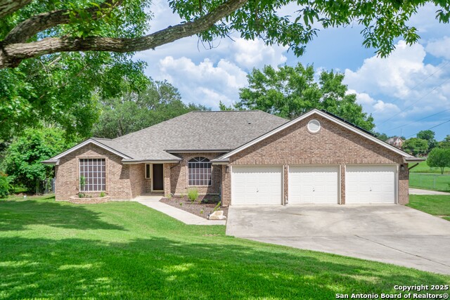 Details for 313 Ridge Crest Dr, Seguin, TX 78155