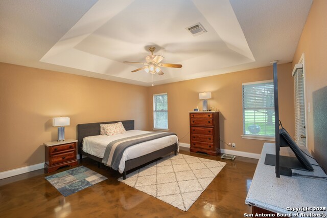 Image 14 of 51 For 313 Ridge Crest Dr