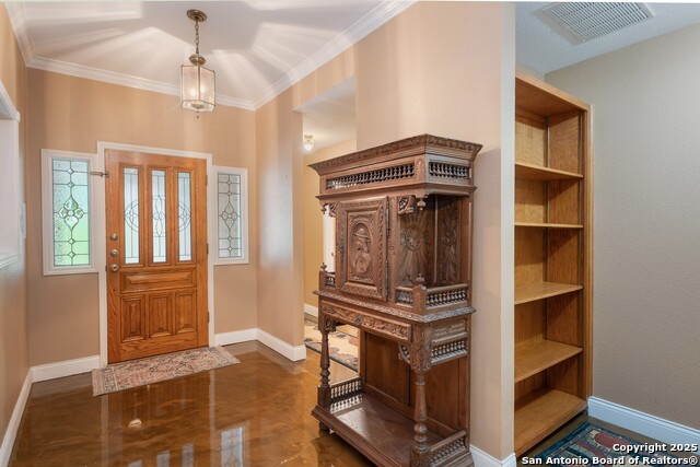 Image 3 of 51 For 313 Ridge Crest Dr