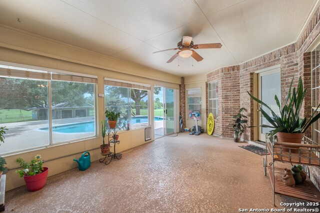 Image 37 of 51 For 313 Ridge Crest Dr