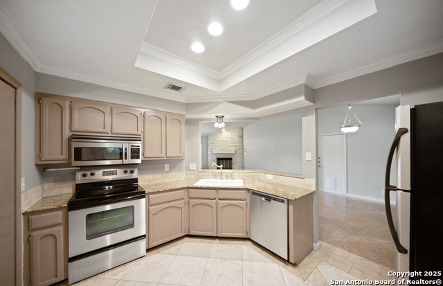 Image 10 of 27 For 16722 Lilly Crest